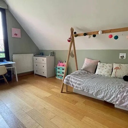 Belle Maison Familiale A *